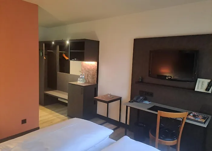 Hotel Turm 4*