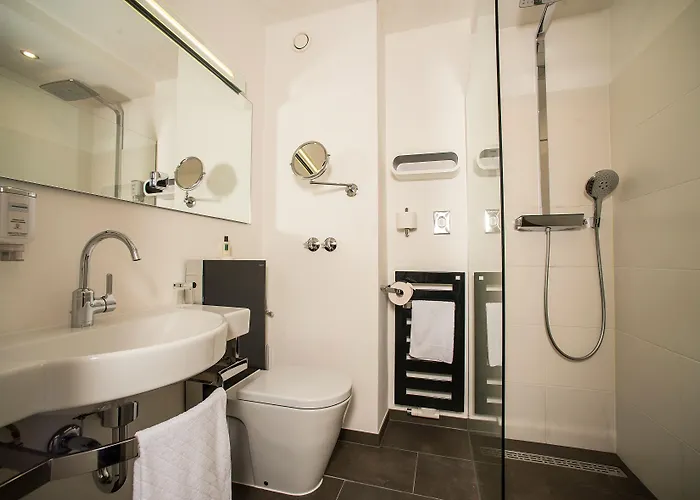 Hotel Turm 4*