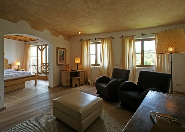Hotel Turm 4*